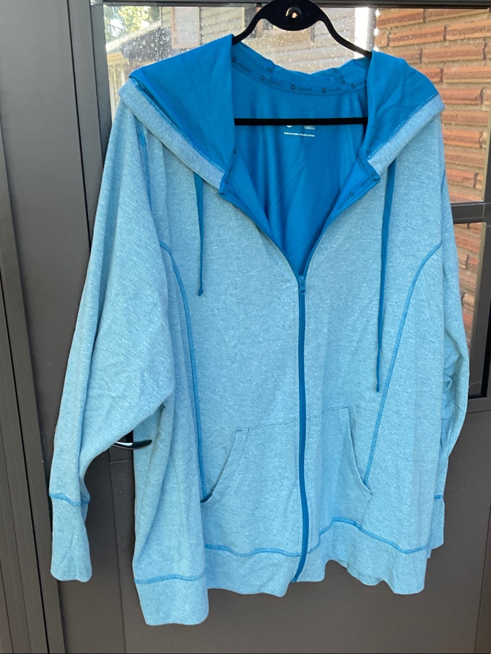 Women’s Light Blue Full-Zip Hoodie with Contrast Lining